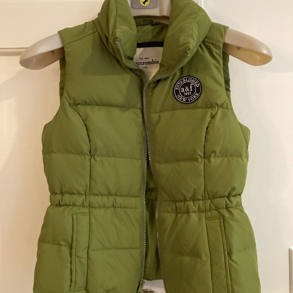 Abercrombie green puffer vest - Picture 1 of 1